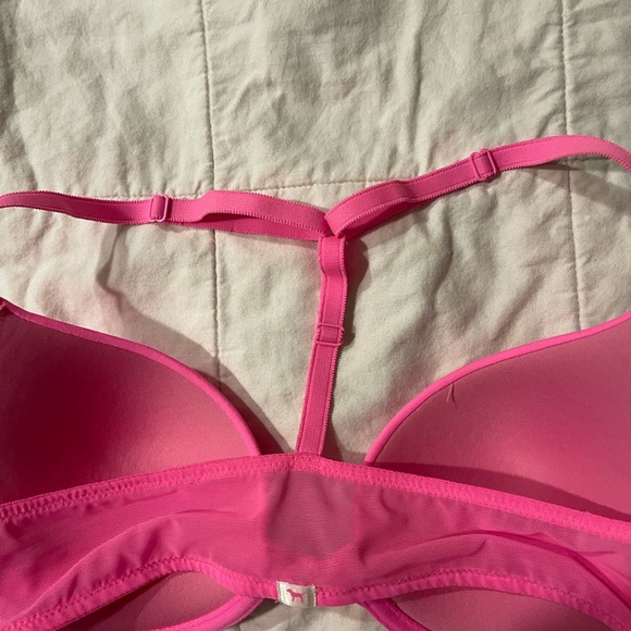 Pink Victoria’s Secret Bra 34 C - Picture 9 of 9